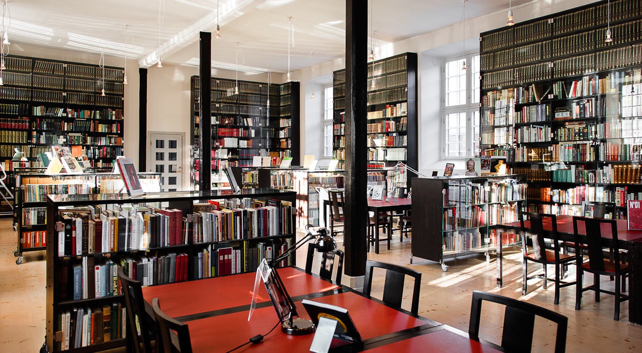Biblioteket å¨Östasiatiska museet. Foto.